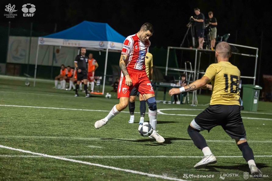 FC Lions UK Luton - Velibor Dunjic Blok 21 Belgrade